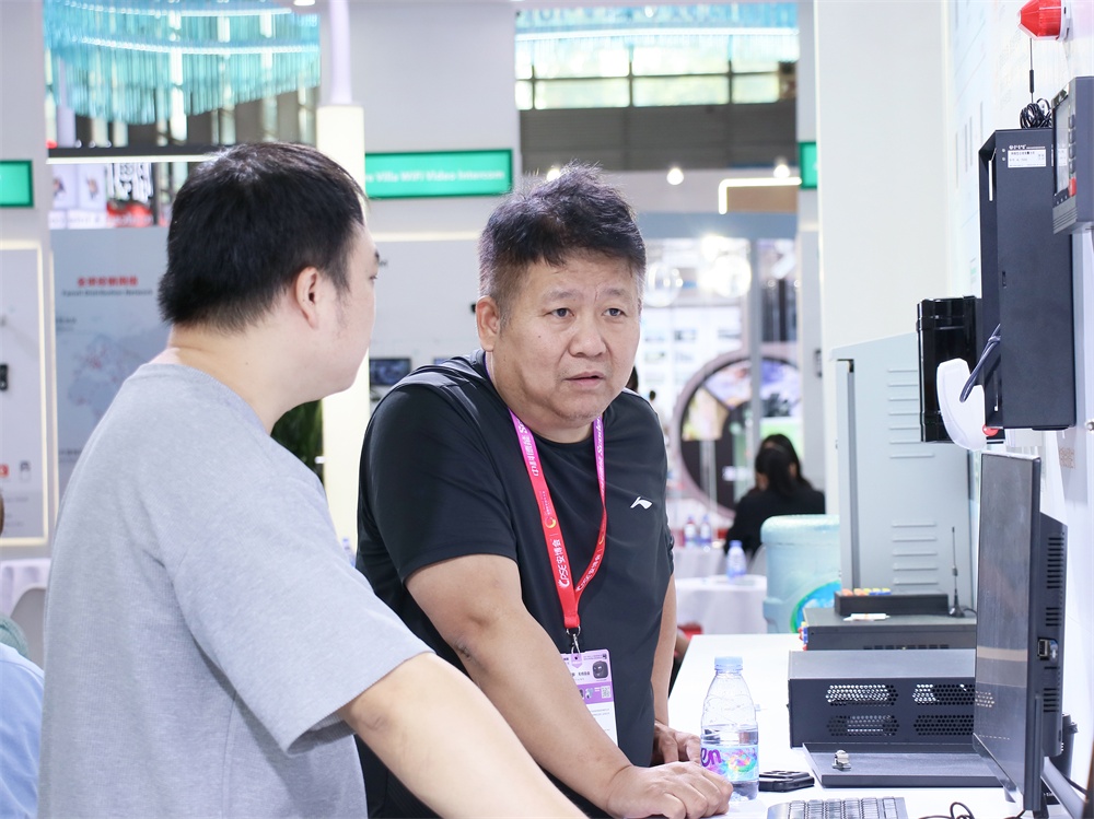 精彩时刻 ‖ 2025安博会上的艾礼安