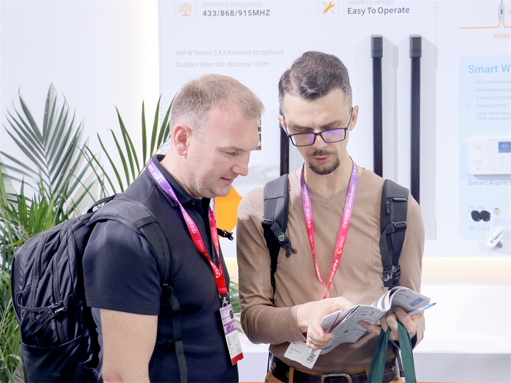 精彩时刻 ‖ 2025安博会上的艾礼安